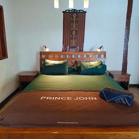 Prince John Dive Resort Donggala Exterior photo